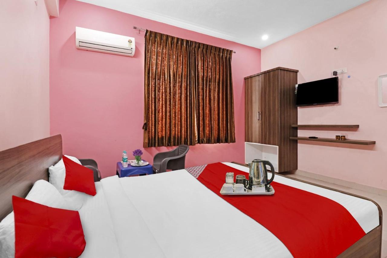 Oyo Flagship Hotel Golden Suites Bengaluru Zewnętrze zdjęcie