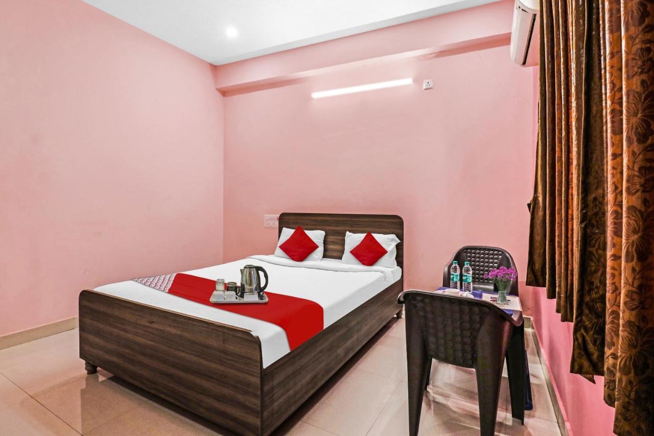 Oyo Flagship Hotel Golden Suites Bengaluru Zewnętrze zdjęcie